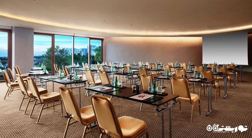 اتاق برگزاری همایش و جلسات